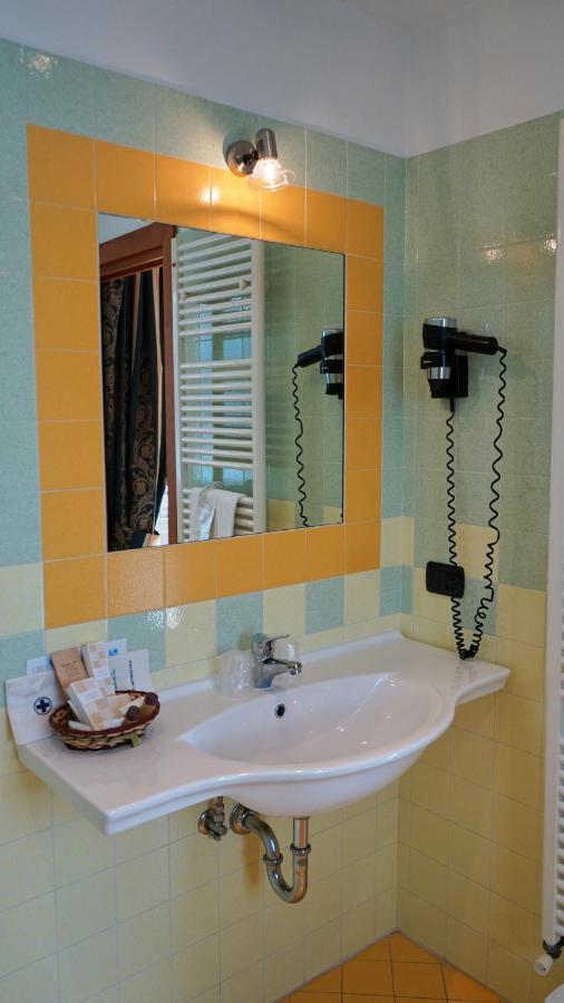 Albergo Bel Soggiorno Oggebio Exterior foto